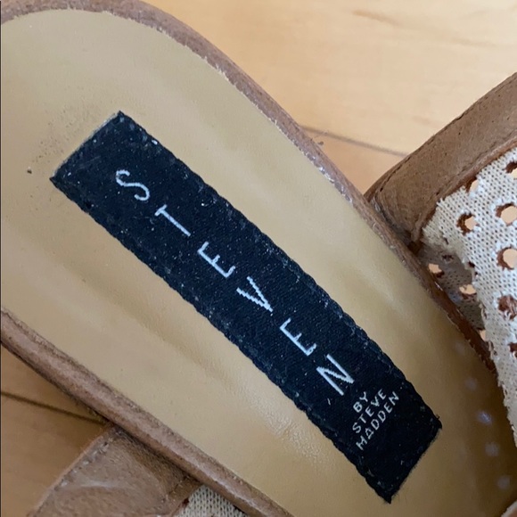 Steve Madden Booties - Picture 3 of 3